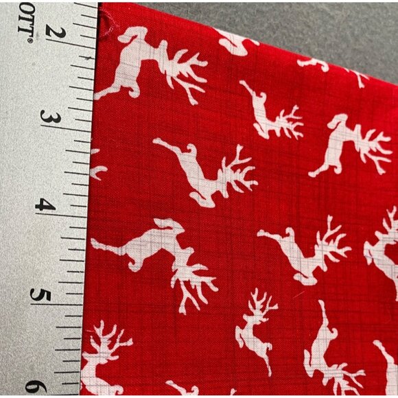 Red Fat Quarter Fabric with White Reindeer Print 18x22 Quilting Sewing - Picture 2 of 3